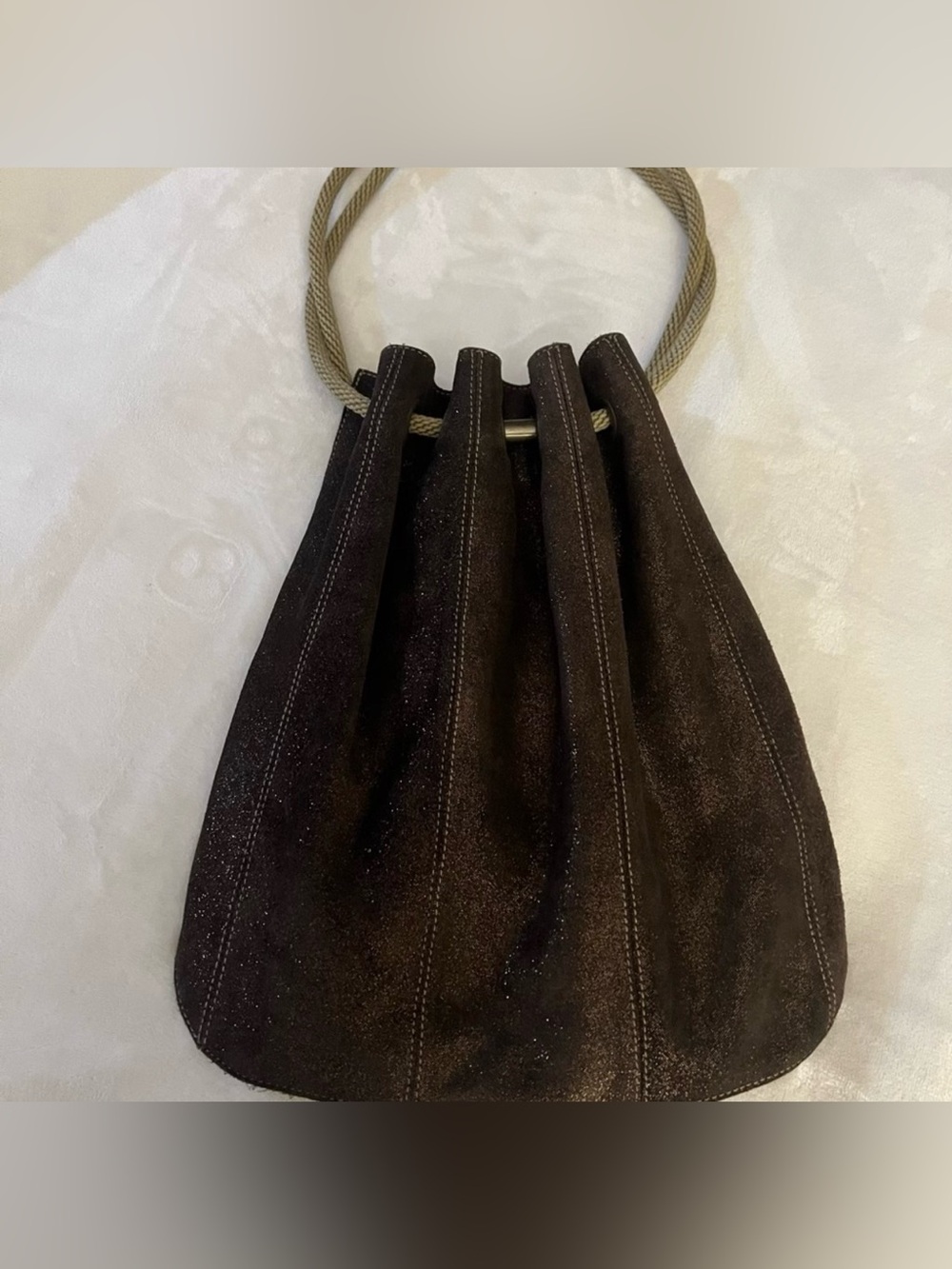 💚 Arca Italian Made Brown
Sparkling Leather Shoulder
Bucket Bag🩷